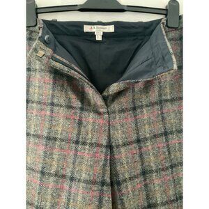 LK Bennett London women's pants  waist 34' 100% wool size 10